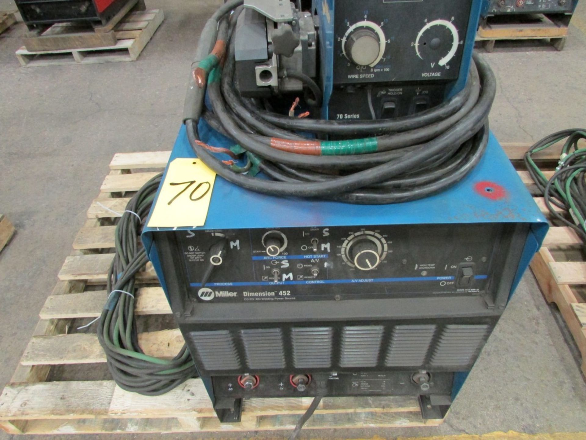 Miller Dimension 452 welder, s/n LG370449C c/w ground cable - Image 2 of 4