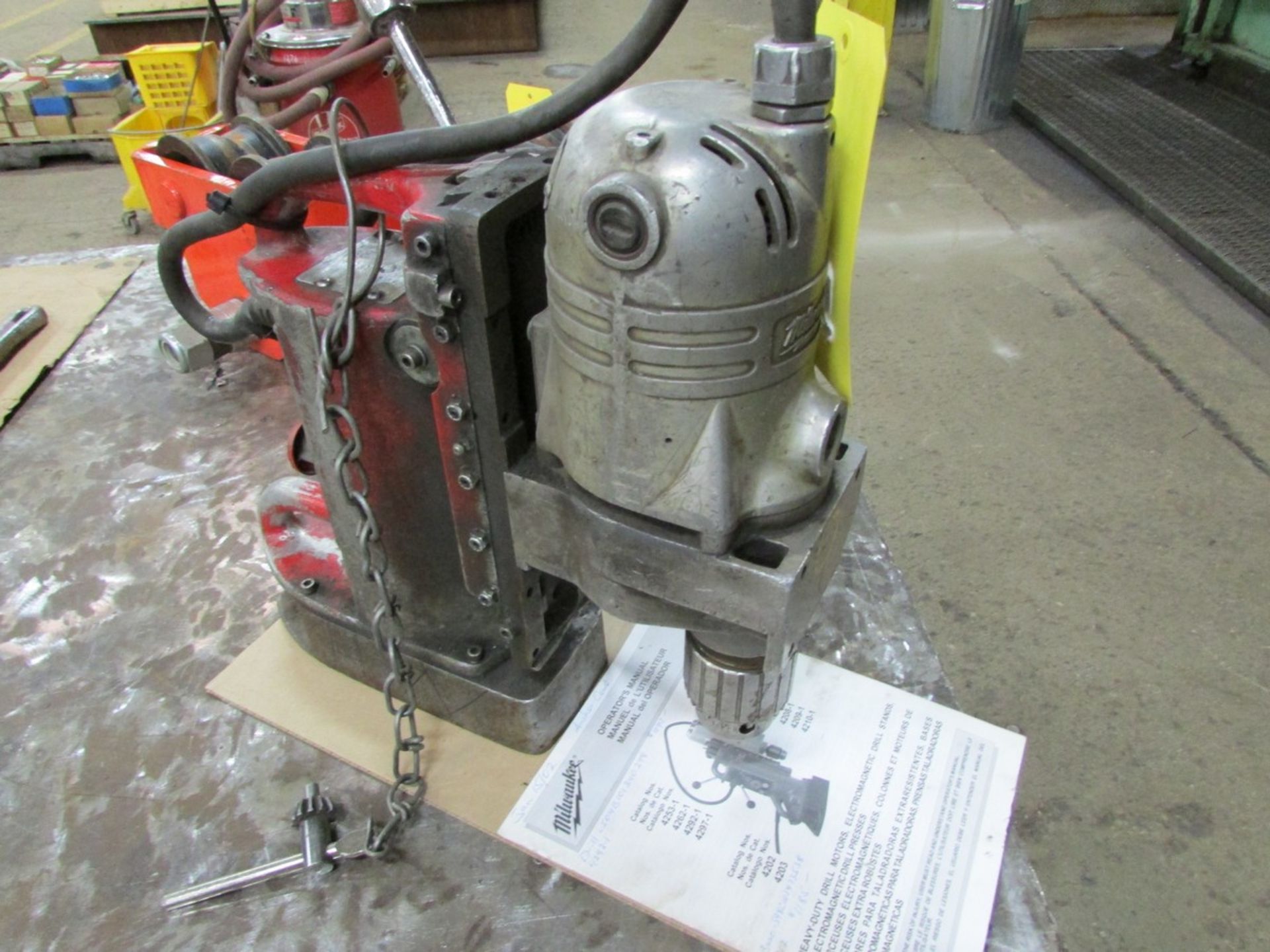 Milwaukee magnetic drill w/ 1/2'' chuck, 110V - Image 2 of 2