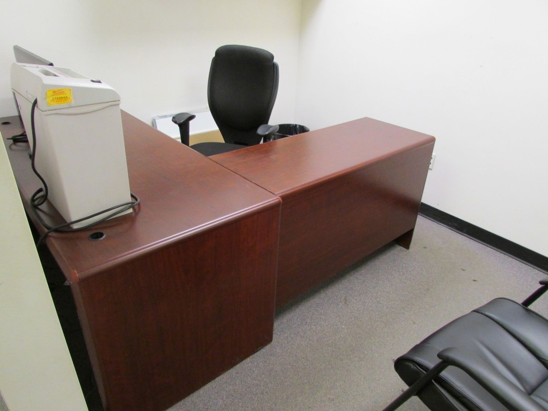 Contents of cubicle includes Dell 24" computer monitor and paper shredder, L shaped desk. - Image 2 of 4