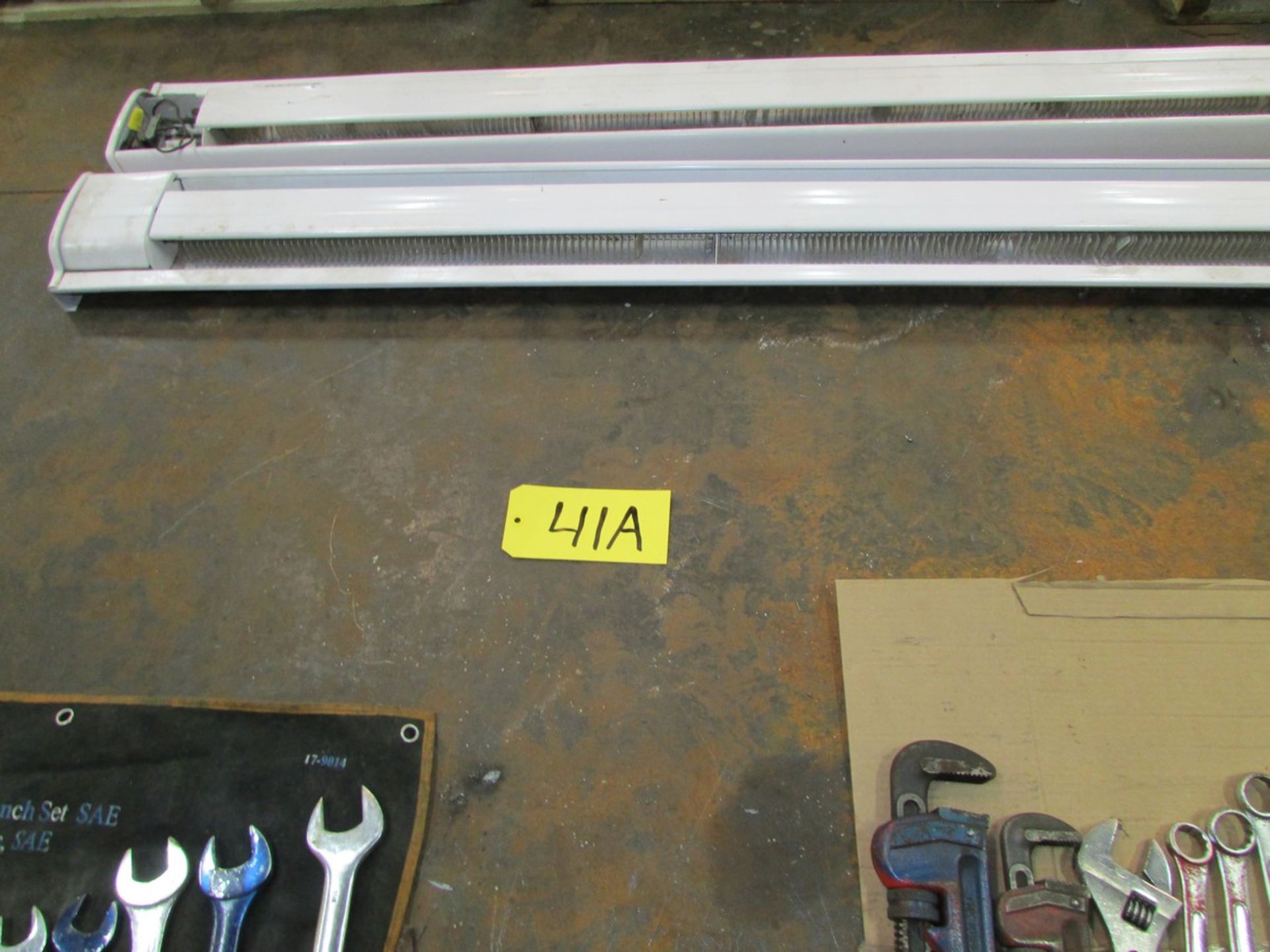 8' x 12' x 3/4'' steel platen (constructed with 2 - 4' x 12' plates sitting on 3 pcs of 12''