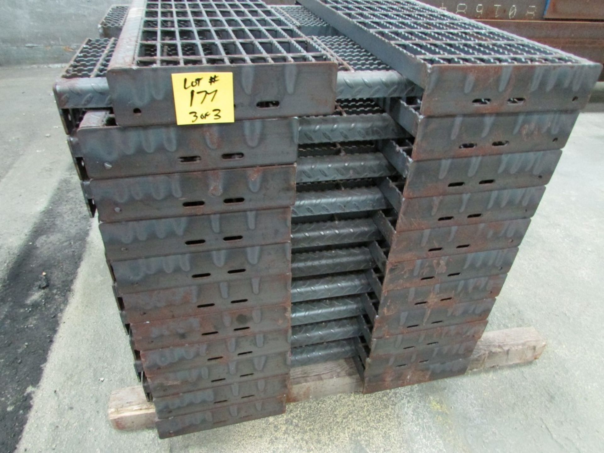 Three skids of steel grate - Image 3 of 4