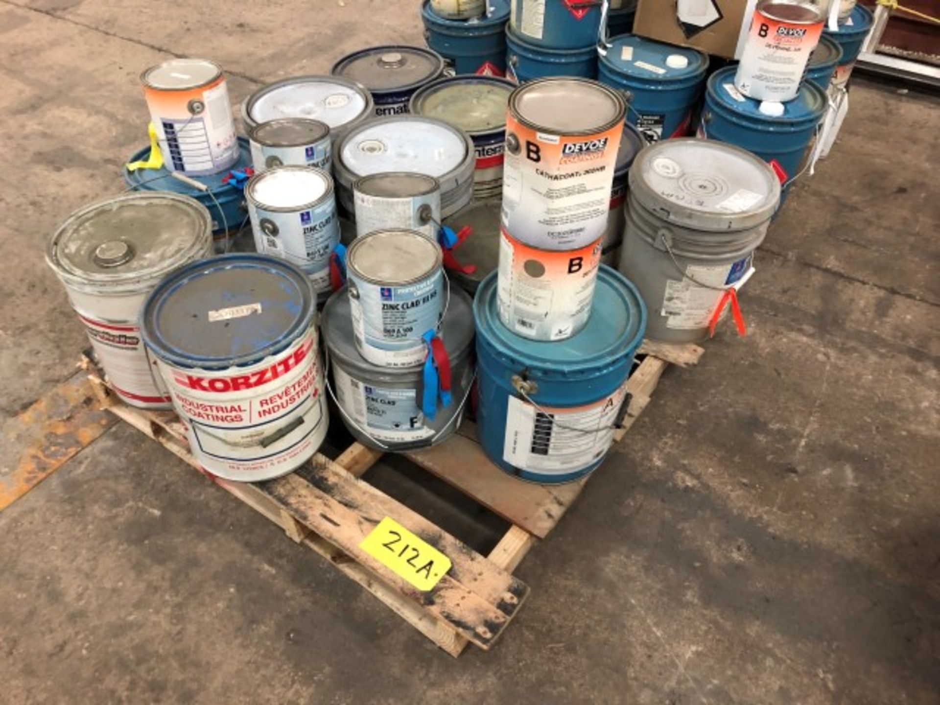 5 Pallets of assorted mostly unused paint including traffic paint, grey primer, galvanized zinc - Image 3 of 6