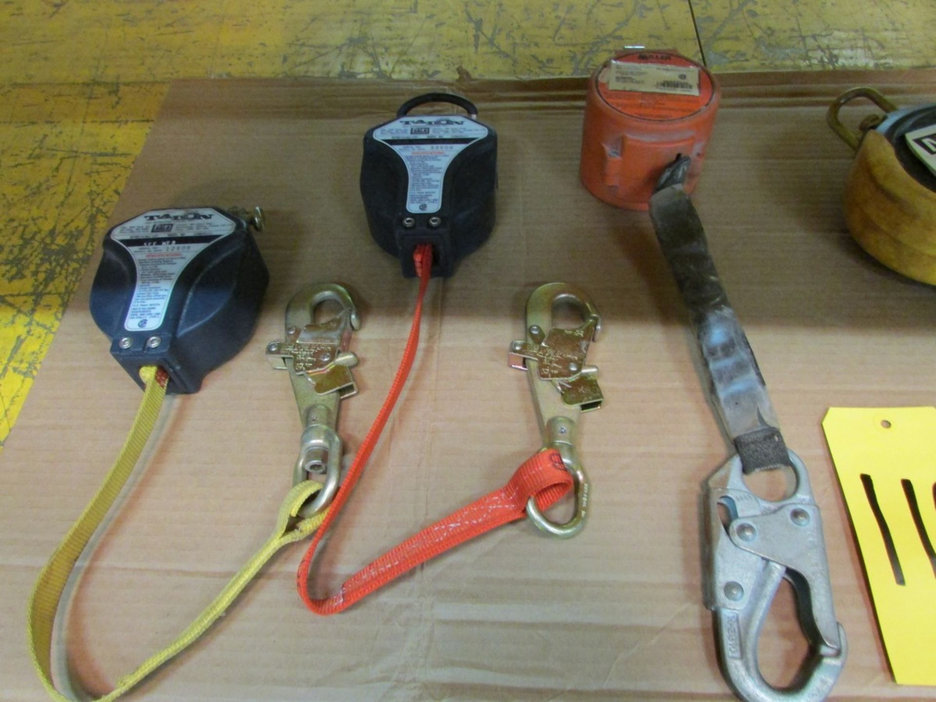 Six fall arresters - Image 2 of 5