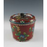 Runde Cloisonné-Dose. China. H 11 cm