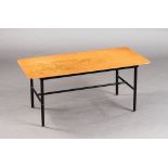 Coffee Table. Holzplatte mit Brandmalerei. Italien, 1950-er Jahre. 44 x 99 x 49 cm