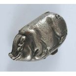 Silbernes Pillendöschen in Form eines Schweines. L 5,5 cm. 28 g
