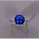 Feiner Diamant-/Lapislazuli-Ring. Diamanten ca. 0,80 ct. Platinfassung. Um 1925