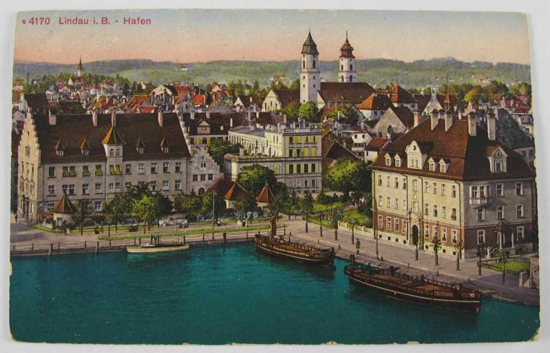 Postkarte Lindau Hafen. Blick aus der Vogelperspektive auf Hauptzollamt, Englisches Institut und