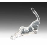 Katze streckt sich. Kristall. L 22 cm