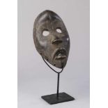 Maske der Dan. Liberia. H 25 cm