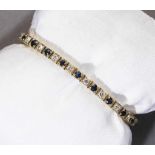 Saphir-/Brillantarmband. Brillanten ca. 0,95 ct. Fassung 14 ct. GG. L 18 cm