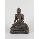 Sitzender Buddha auf doppeltem Lotossockel. Dhyana Asana. Bhumisparsa Mudra. Bronze. Laos? 19. Jh. H