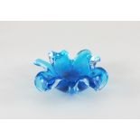 Blattschale. Farbloses Glas mit Blau und Goldfolien-Einschmelzung. Murano. Ø 17,5 cm- - -27.00 %