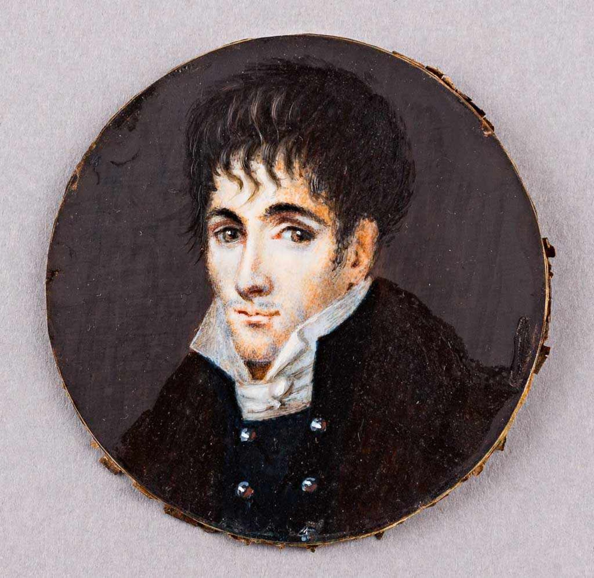 Portrait des George Gordon Byron (?). Auf Elfenbein. Anf. 19. Jh. Ø 5,7 cm. R- - -27.00 % buyer's