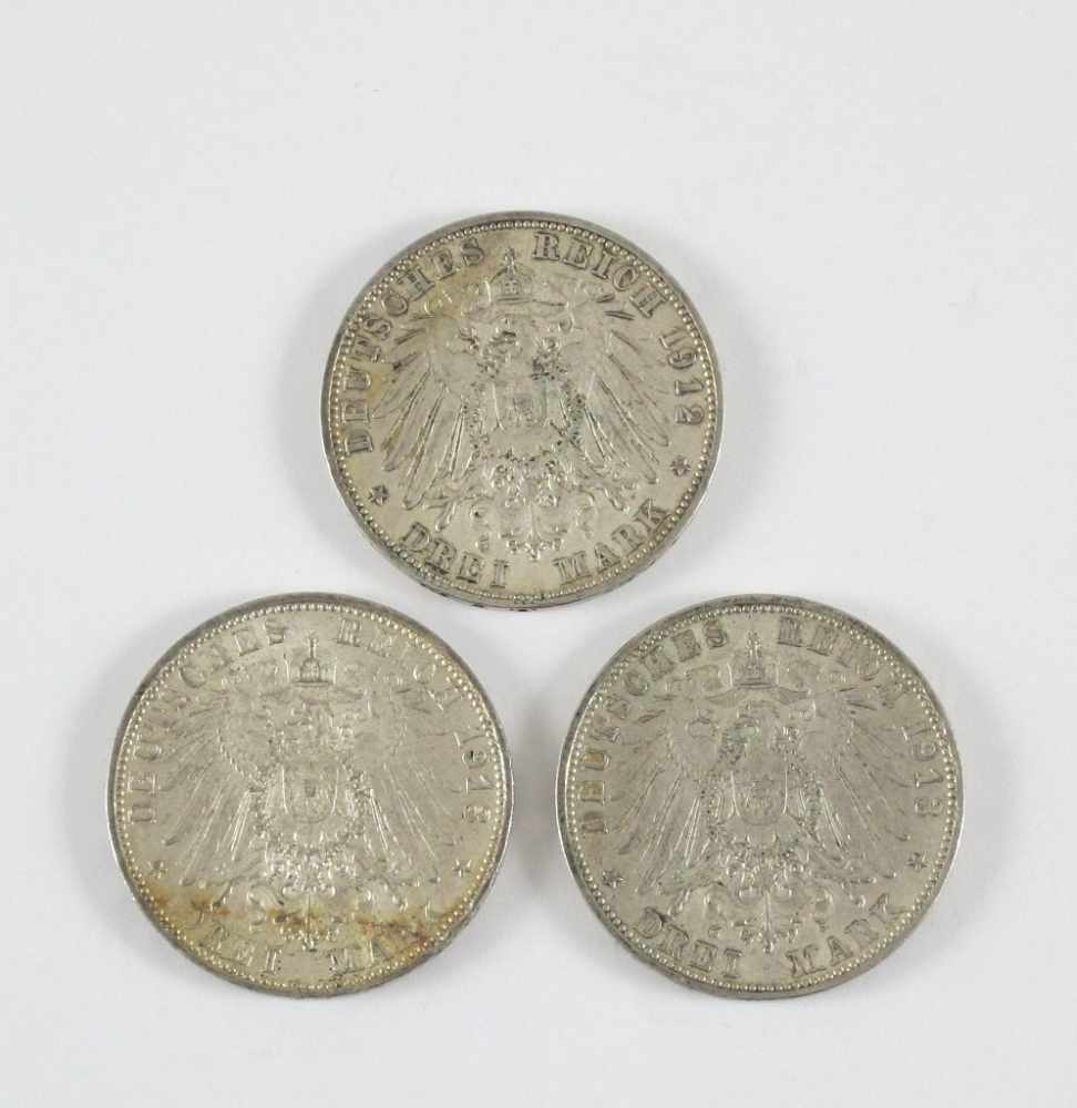 Bayern: drei Münzen 3 Mark (S) 1912 (ein Stück) und 1913 (zwei Stück), Otto König von Bayern, J. 47- - Image 2 of 2