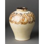 Balustervase. Terra-Sigillata-Dekor. Augarten Wien, um 1930. H 18 cm- - -27.00 % buyer's premium