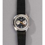 Seltener Chronograph Heuer, Swiss Carrera. Stahlgehäuse, Ref. C.2131.6. Stahlblaues Zifferblatt,