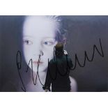 Gottfried Helnwein. Postkarte mit eigenhändiger Unterschrift. Gl.u.R- - -27.00 % buyer's premium