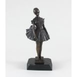 Ernst Seger. 1868 Neurode - 1939 Berlin. Bez. und 1898 dat. Ballerina "Cléo de Mérode". Bronze auf