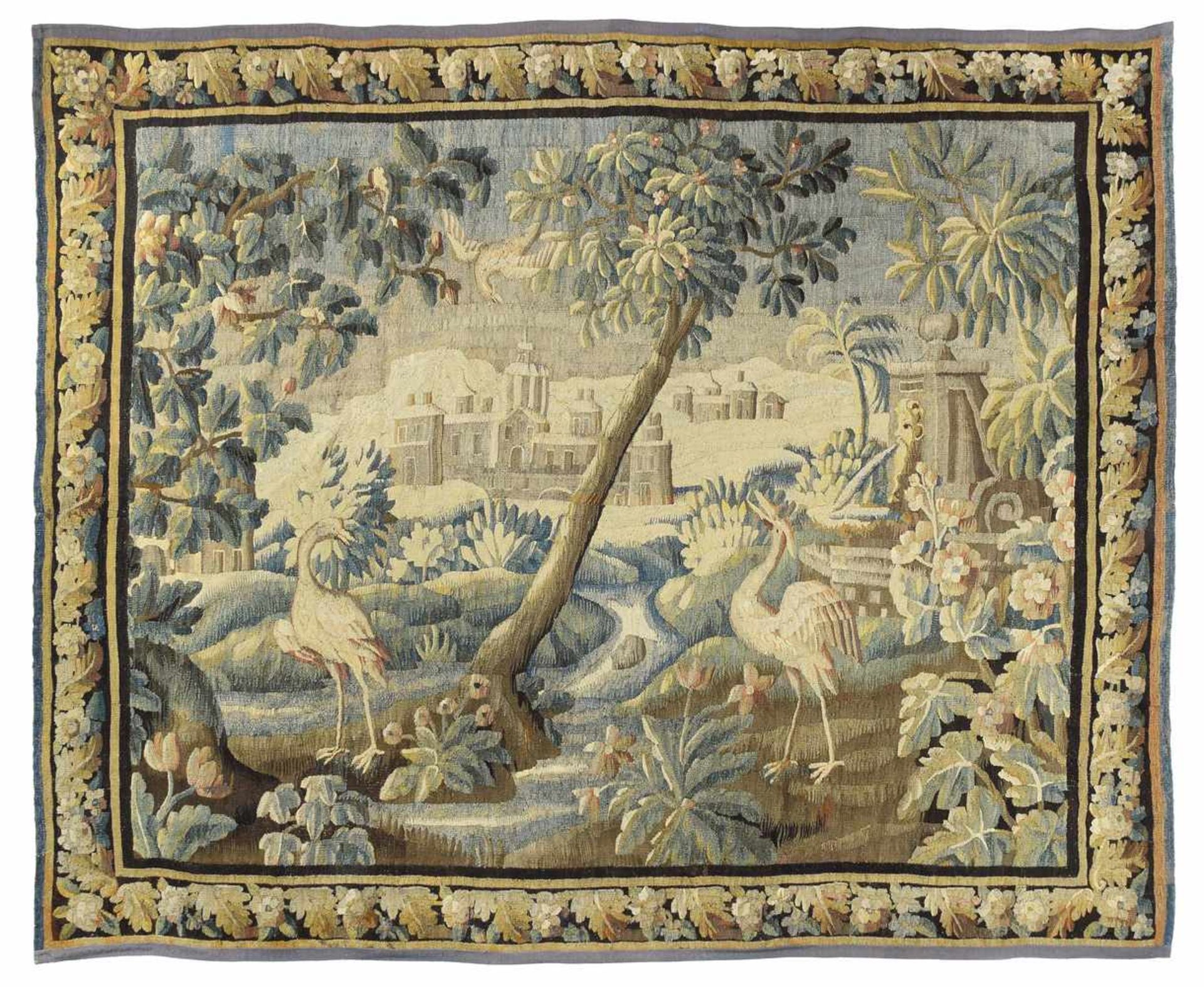 VerdureFlandern, um 1700351 x 258 cmEine sehr dekorative Bildwirkerei in Wolle und Seide, die
