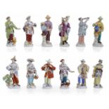 Serie von zwölf japanischen FigurenH. 12/13 cmJapaner bewaffnet, Japaner mit Flasche und Korb,