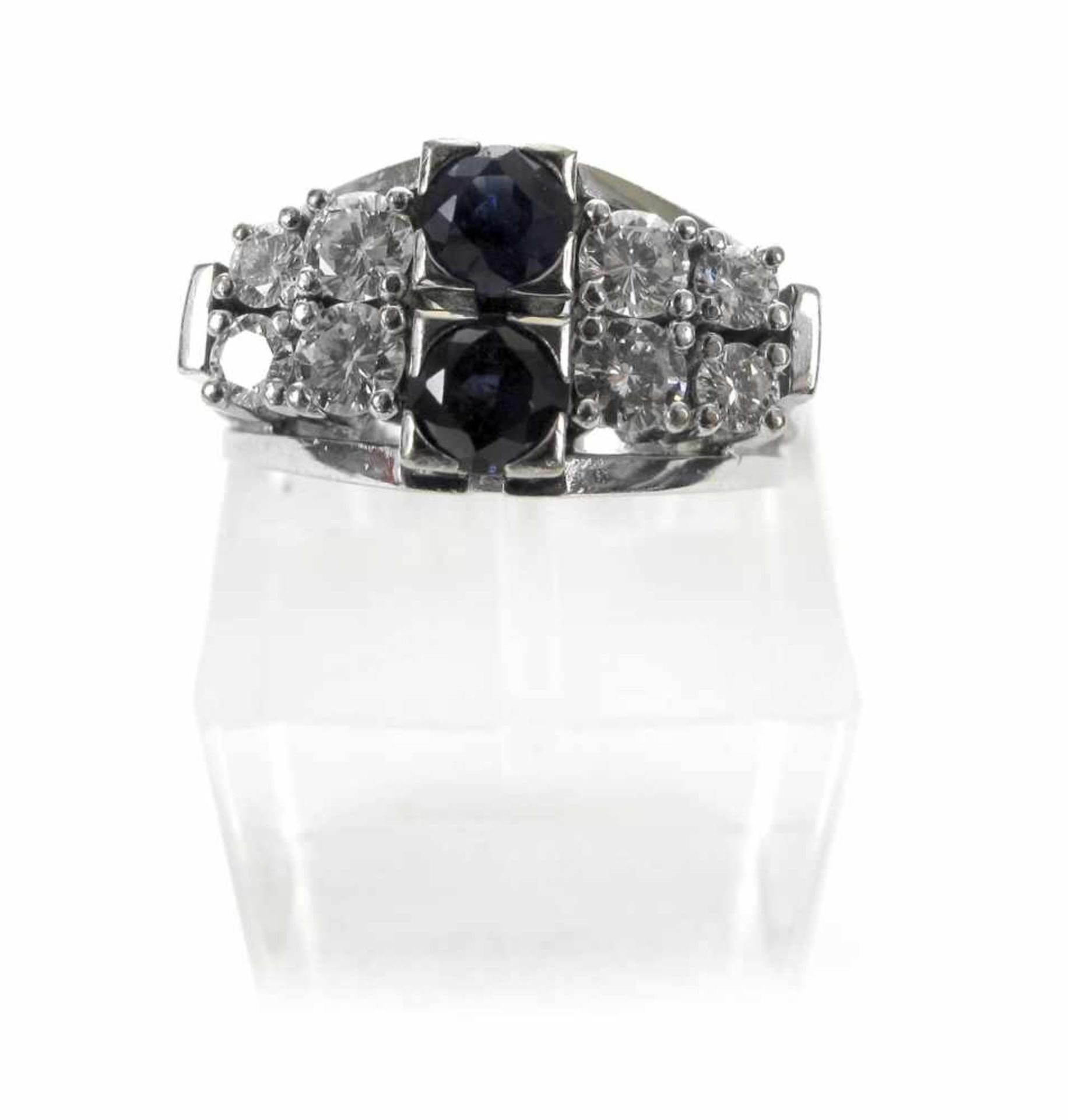 SAPHIR-DIAMANT-RING, 585 WG,DIAMANTEN CA. 0,98 CT- - -33.00 % buyer's premium on the hammer priceVAT