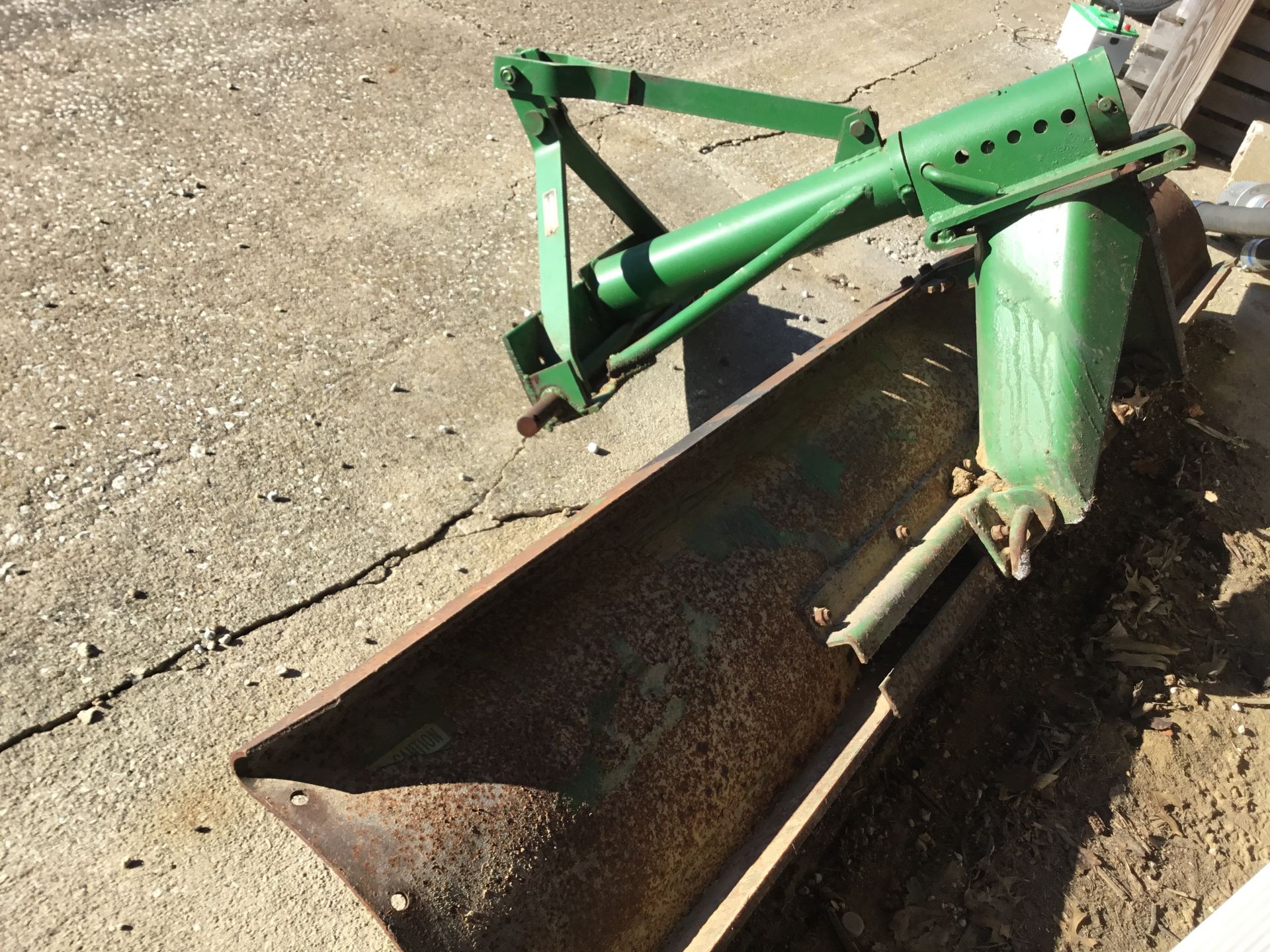 JD 880 3 Pt. Hitch Blade - Image 3 of 3