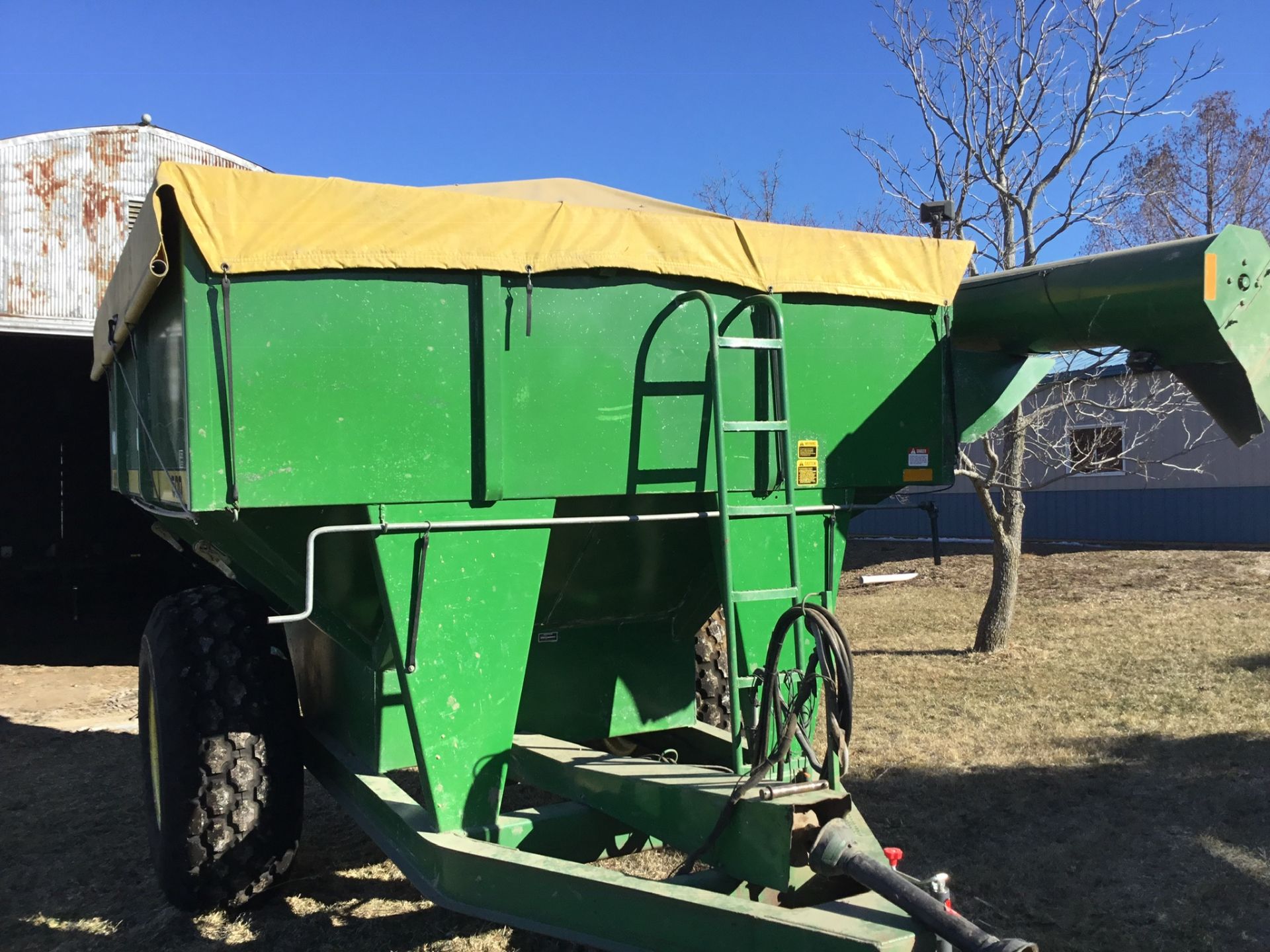 JD 500 Auger Cart w/Tarp, 1,000 PTO, Brand New Tires, Serial #AO500X011247 - Image 2 of 7