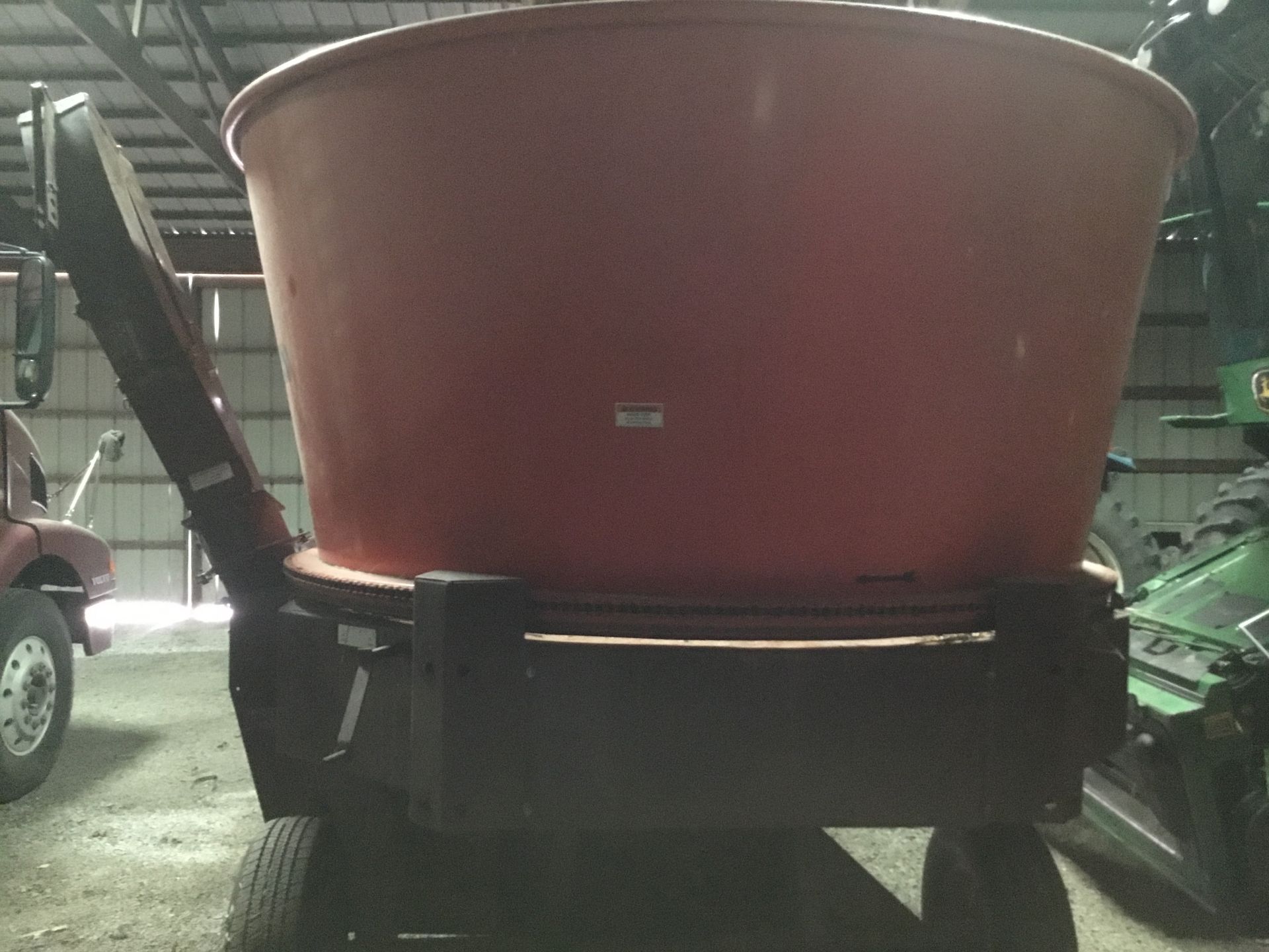 Roto Grind Model 360 Tub Grinder, New in 2012, Used on Less than 100 Bales, Serial #2855042 - Bild 7 aus 13