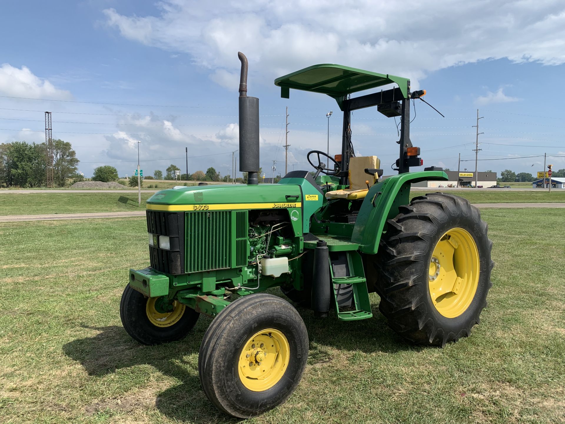 JD 6403 2WD Tractor, ROPS Canopy, 2 HYD. Remotes, 1982 Hrs. Serial # - Image 2 of 7