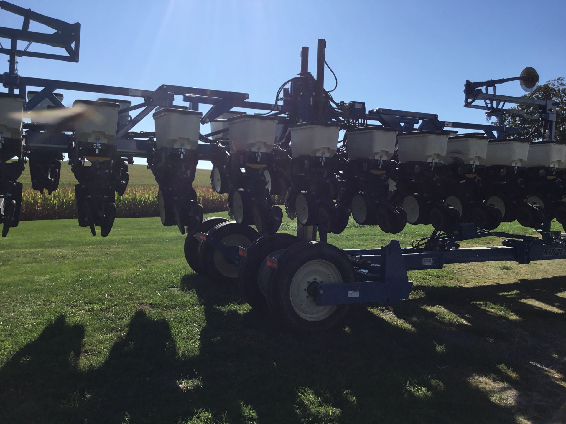 2017 Kinze 3600 12/23, No-Till Coulters, 4 Hvy. Duty Down Pressure Springs, Meter Shaft Speed - Image 13 of 13