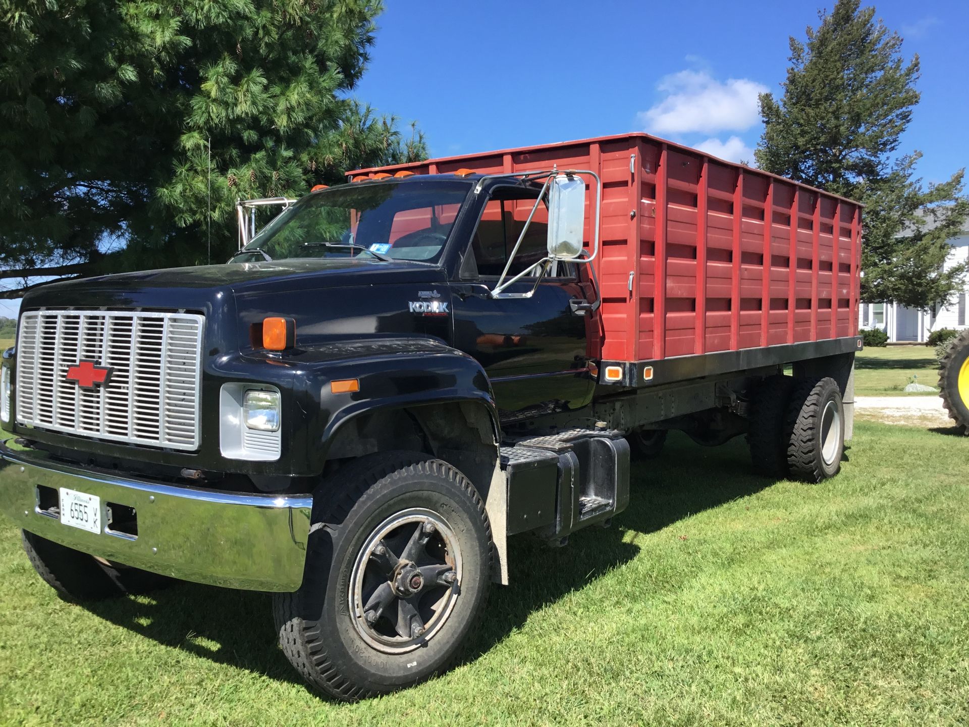 1992 Chevy Kodiak Grain Truck, 427 Gas Motor, 5+2 Treansmission, 16 Ft. Knapheide Grain Bed W/Single - Image 6 of 10