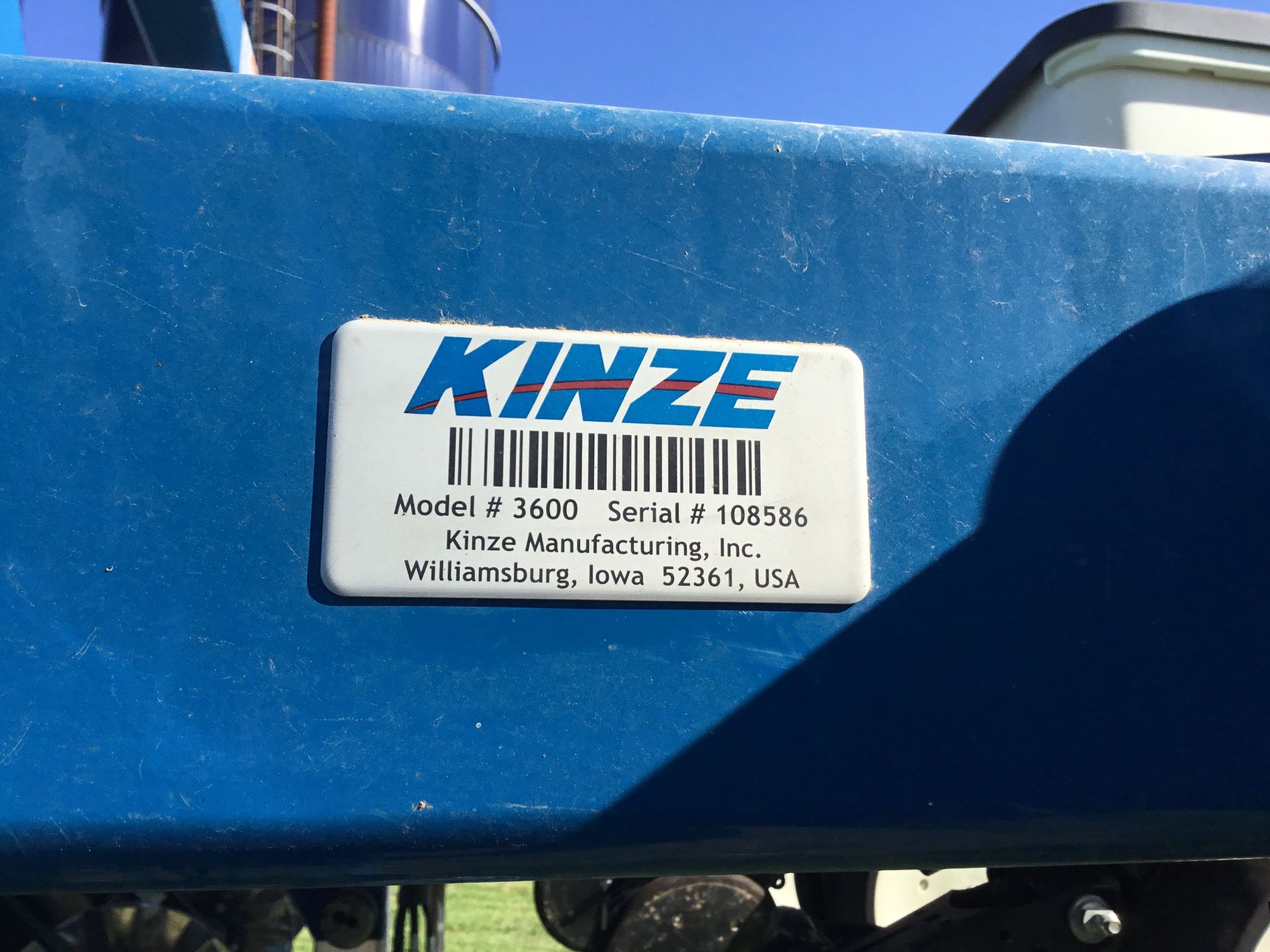 2017 Kinze 3600 12/23, No-Till Coulters, 4 Hvy. Duty Down Pressure Springs, Meter Shaft Speed - Image 2 of 13