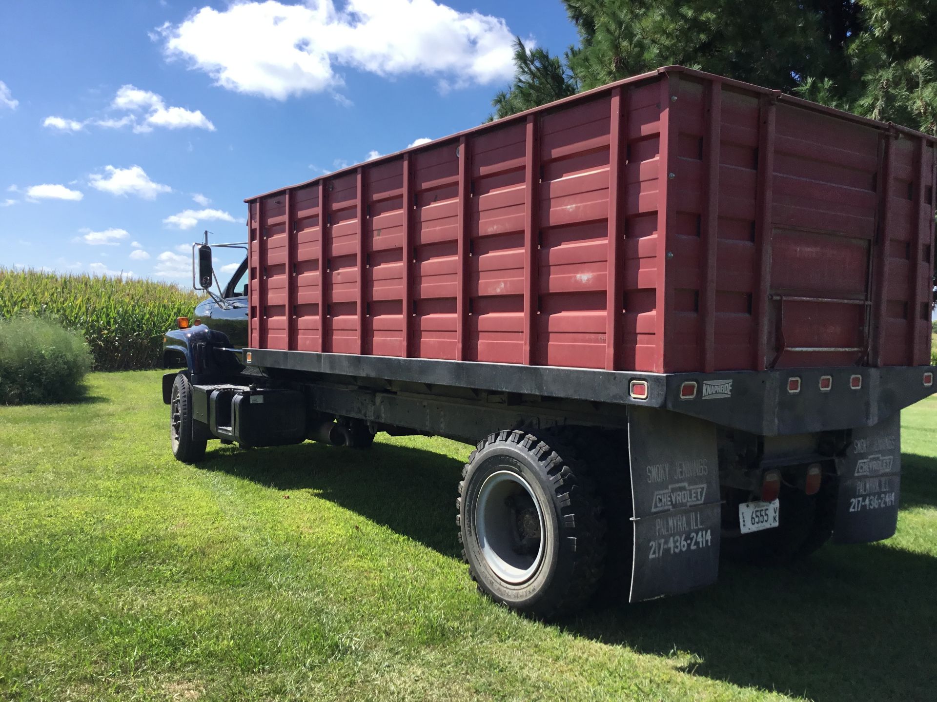 1992 Chevy Kodiak Grain Truck, 427 Gas Motor, 5+2 Treansmission, 16 Ft. Knapheide Grain Bed W/Single - Image 9 of 10