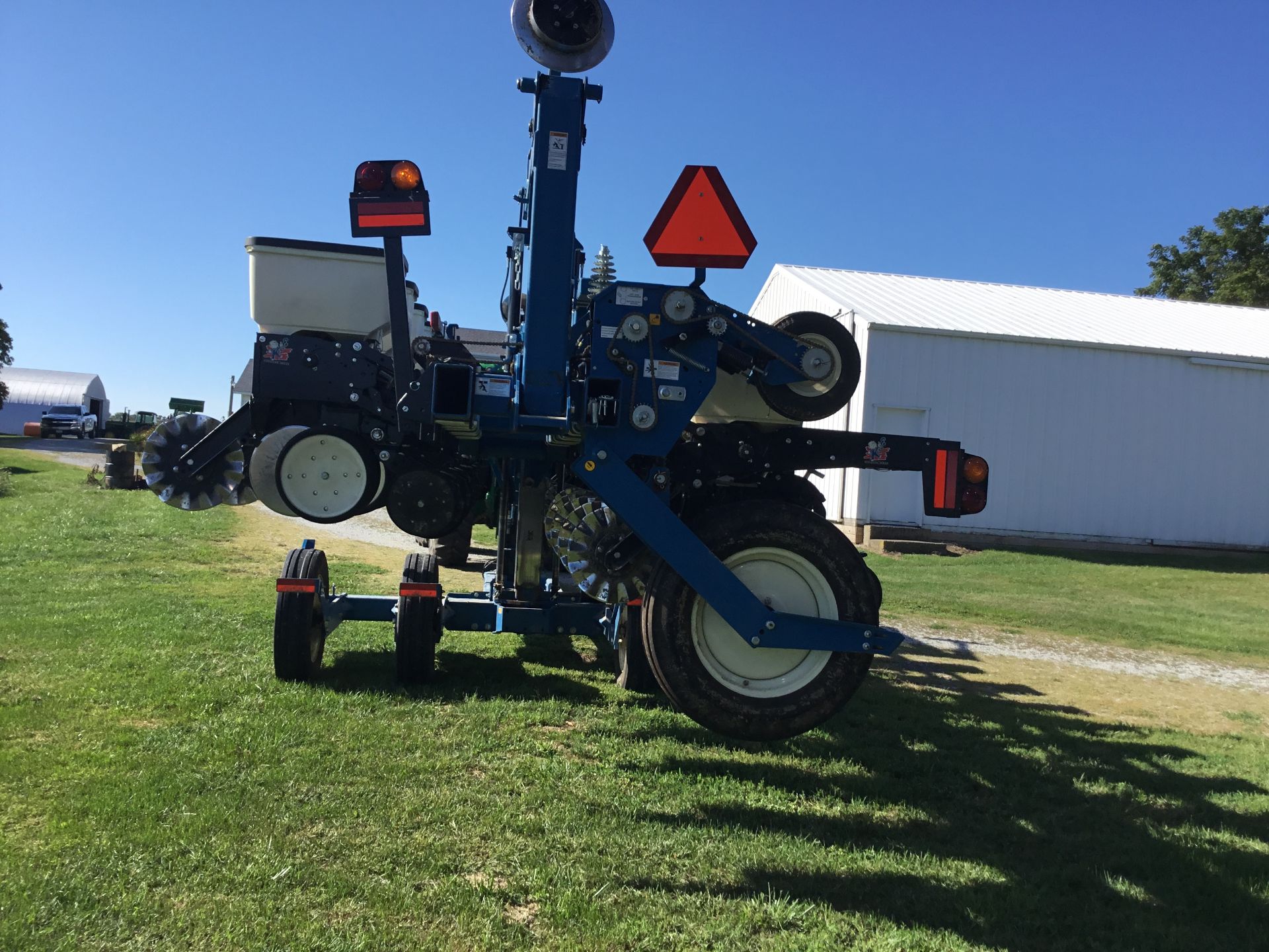 2017 Kinze 3600 12/23, No-Till Coulters, 4 Hvy. Duty Down Pressure Springs, Meter Shaft Speed - Image 7 of 13