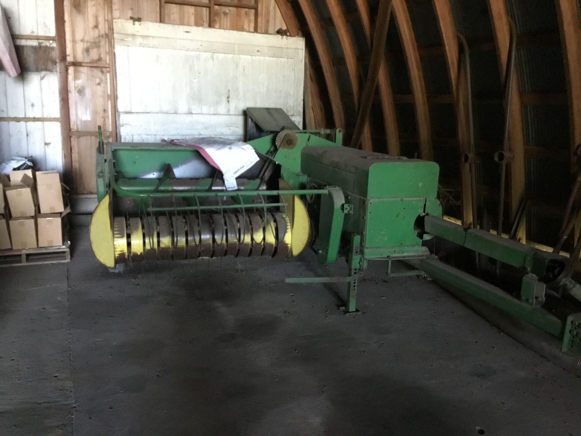 JD 224 WS Wire Tie Square Baler