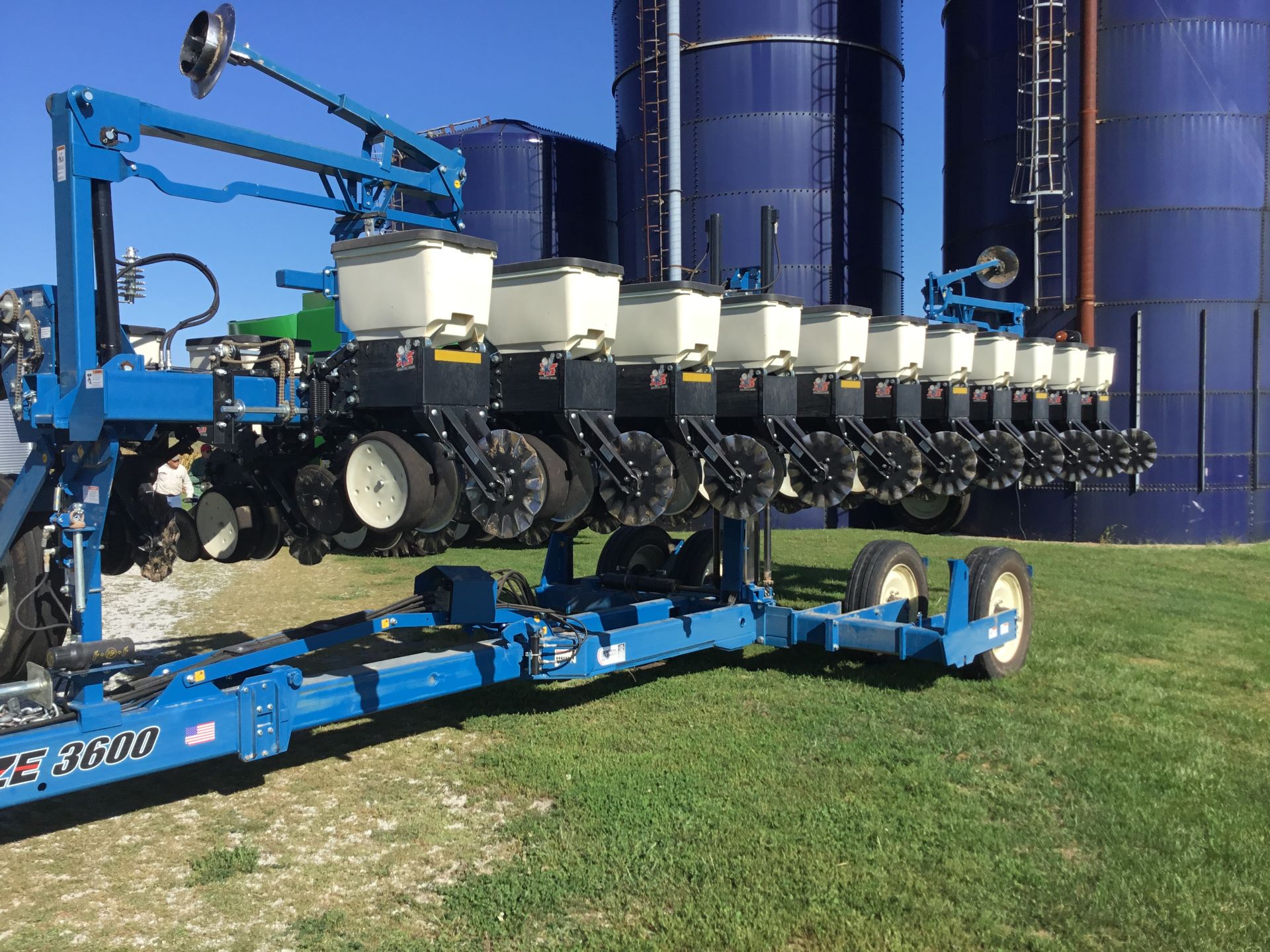 2017 Kinze 3600 12/23, No-Till Coulters, 4 Hvy. Duty Down Pressure Springs, Meter Shaft Speed - Image 5 of 13