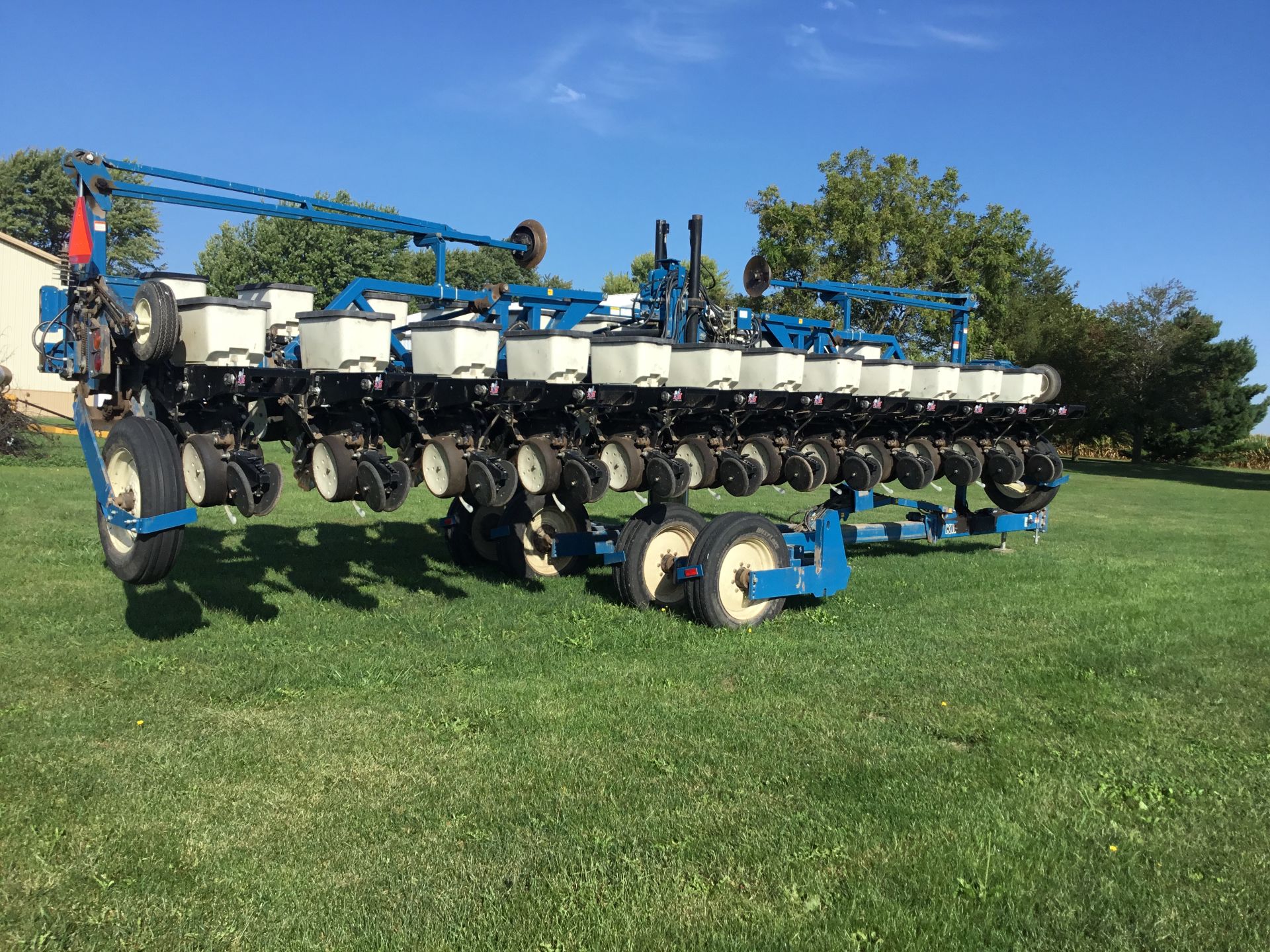 2000 Kinze 3600 12/23, No-Till Coulters, Keeton Seed Firmers, Heavy Duty Down Pressure Springs, - Image 6 of 11