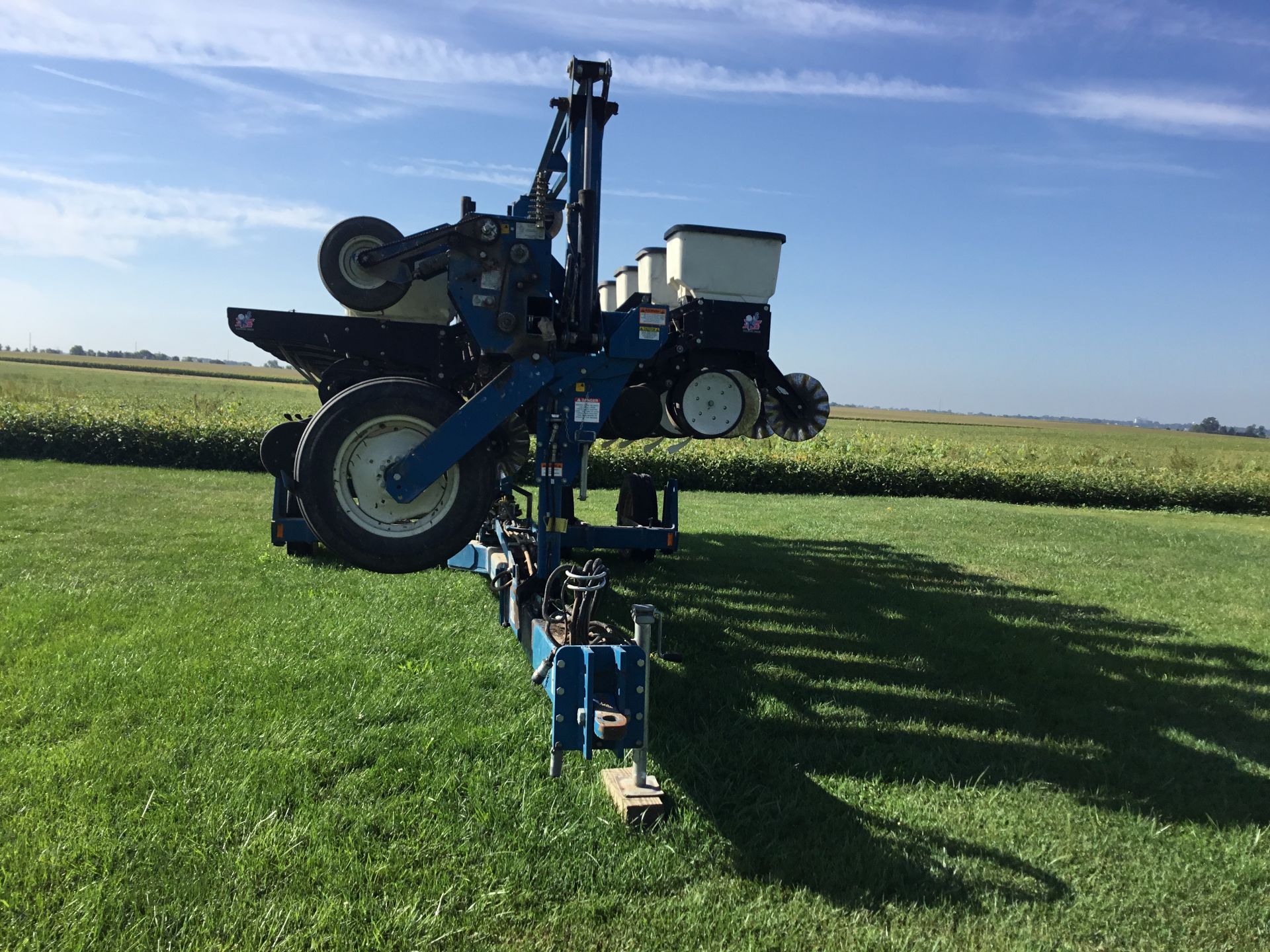 2000 Kinze 3600 12/23, No-Till Coulters, Keeton Seed Firmers, Heavy Duty Down Pressure Springs, - Image 7 of 11