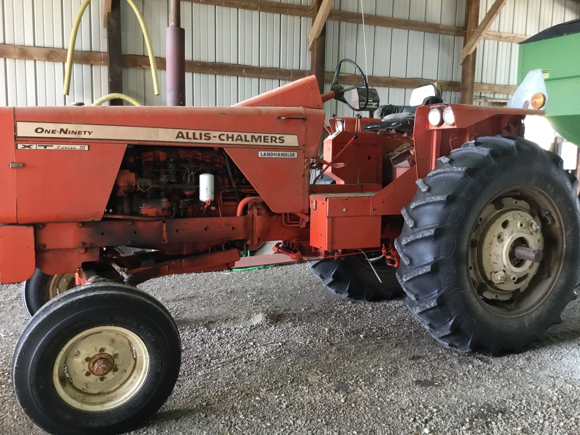 Allis Chalmers 190 XT Series 3, Gas, Wide Front, 3 Pt. Hitch, 16.9-34 Rear Tires, 7:50-16 Front