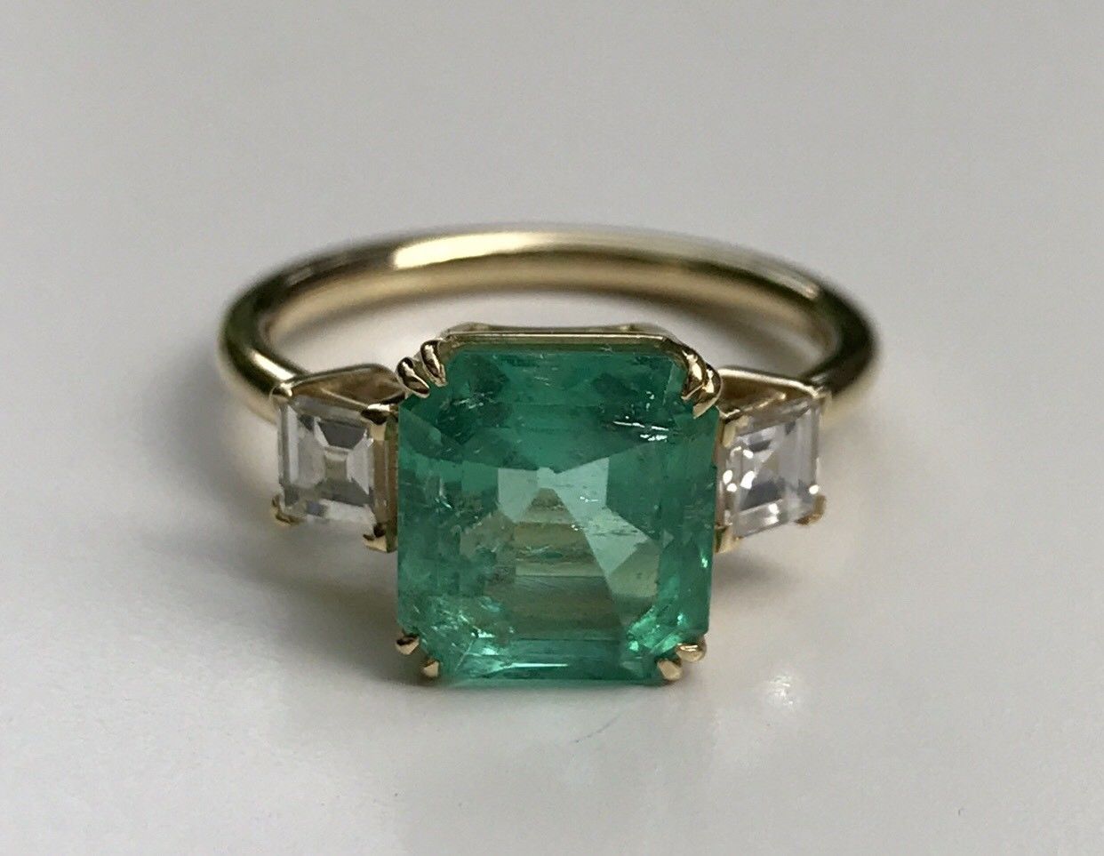 Emerald & Diamond Ring 18k - Image 8 of 12