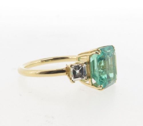 Emerald & Diamond Ring 18k - Image 2 of 12