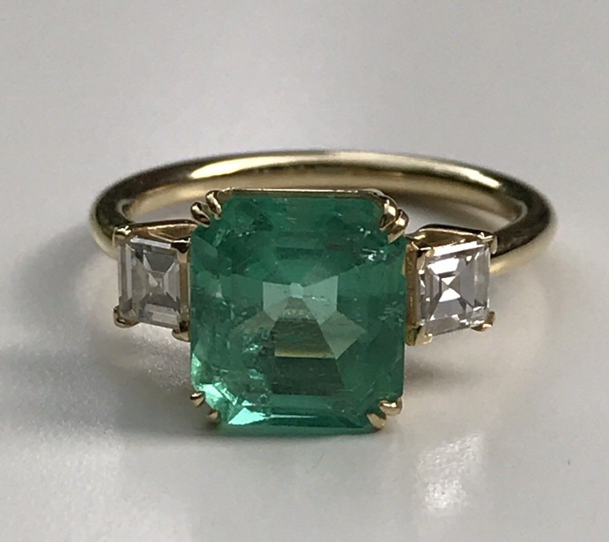 Emerald & Diamond Ring 18k - Image 9 of 12