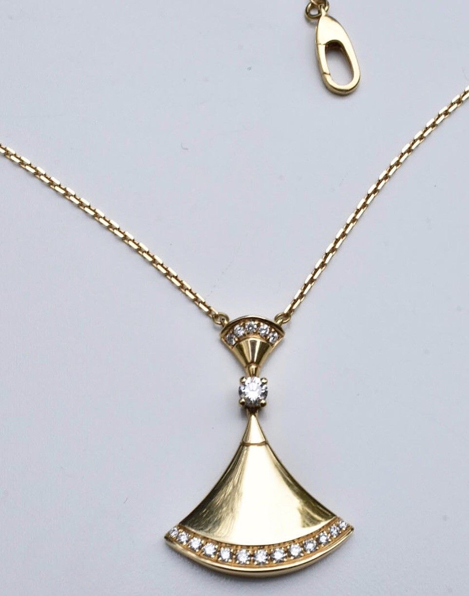 Bulgari Diva Dream Diamond Necklace 18k - Image 3 of 12