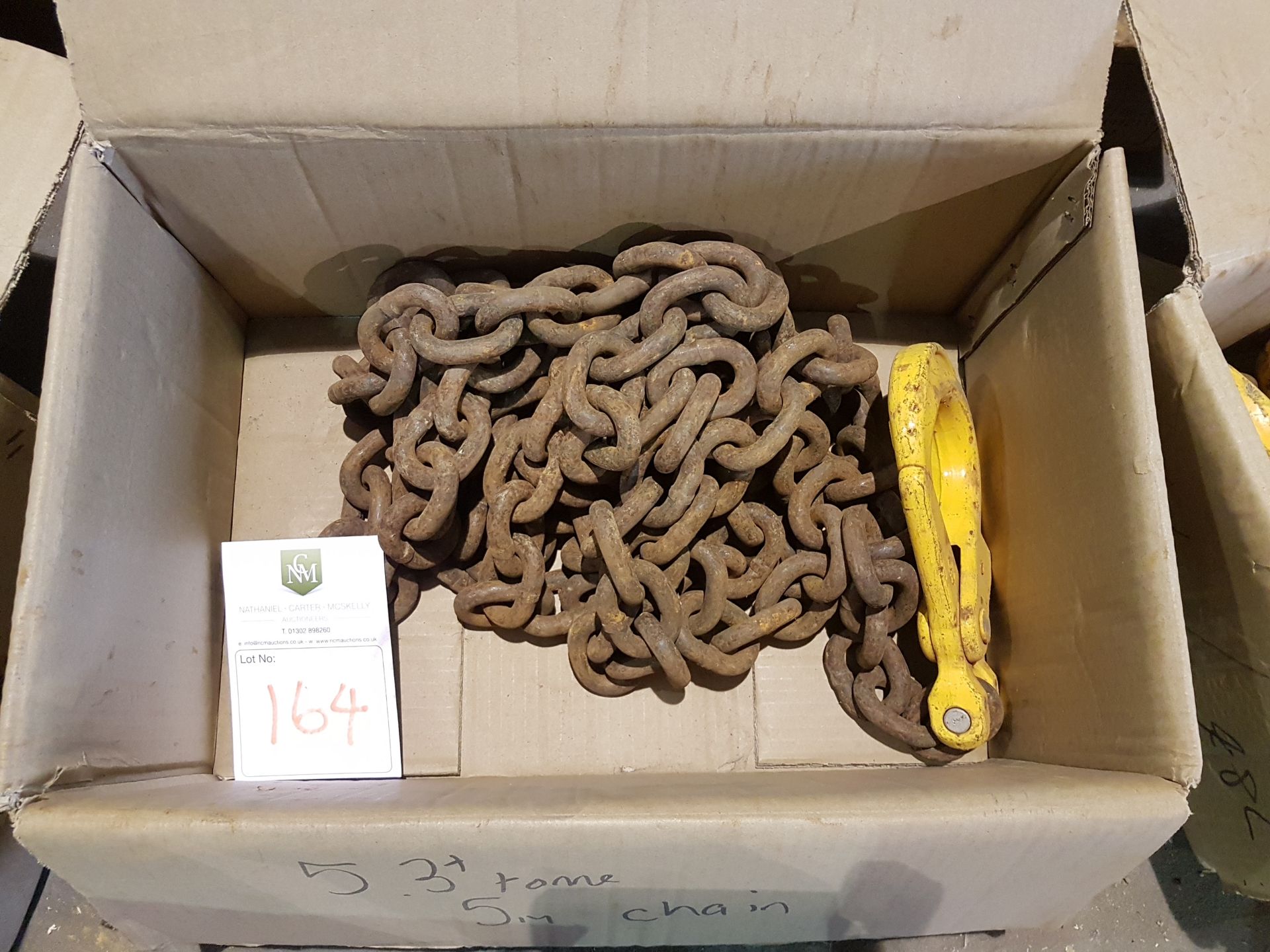 5.3 TONNE LIFTING CHAIN 5M LENGTH C,W SELF LOCKING HOOK