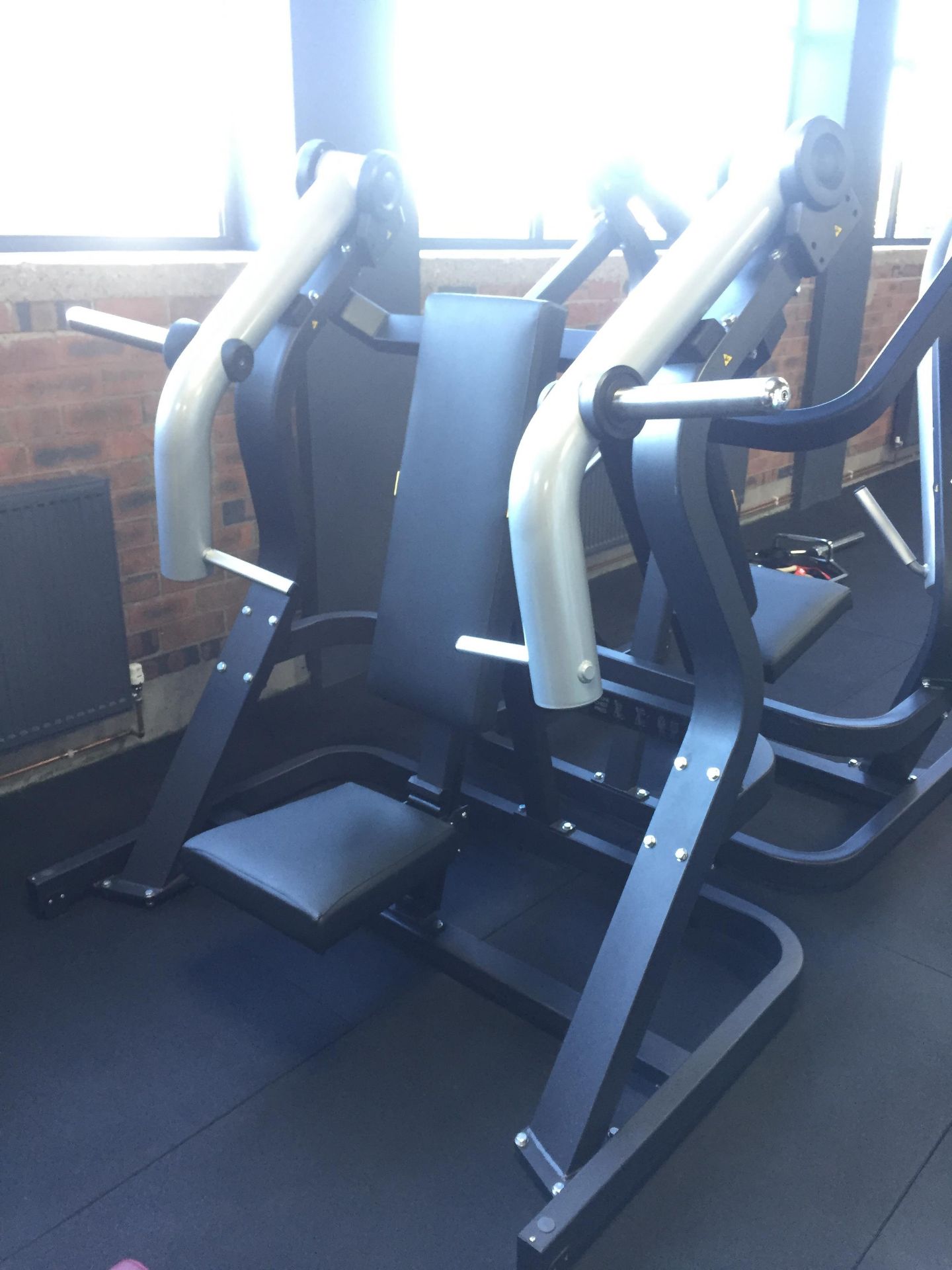 LOT WITHDRAWN | DHZ Evost Plate Loaded Incline Chest Press (Y915S)