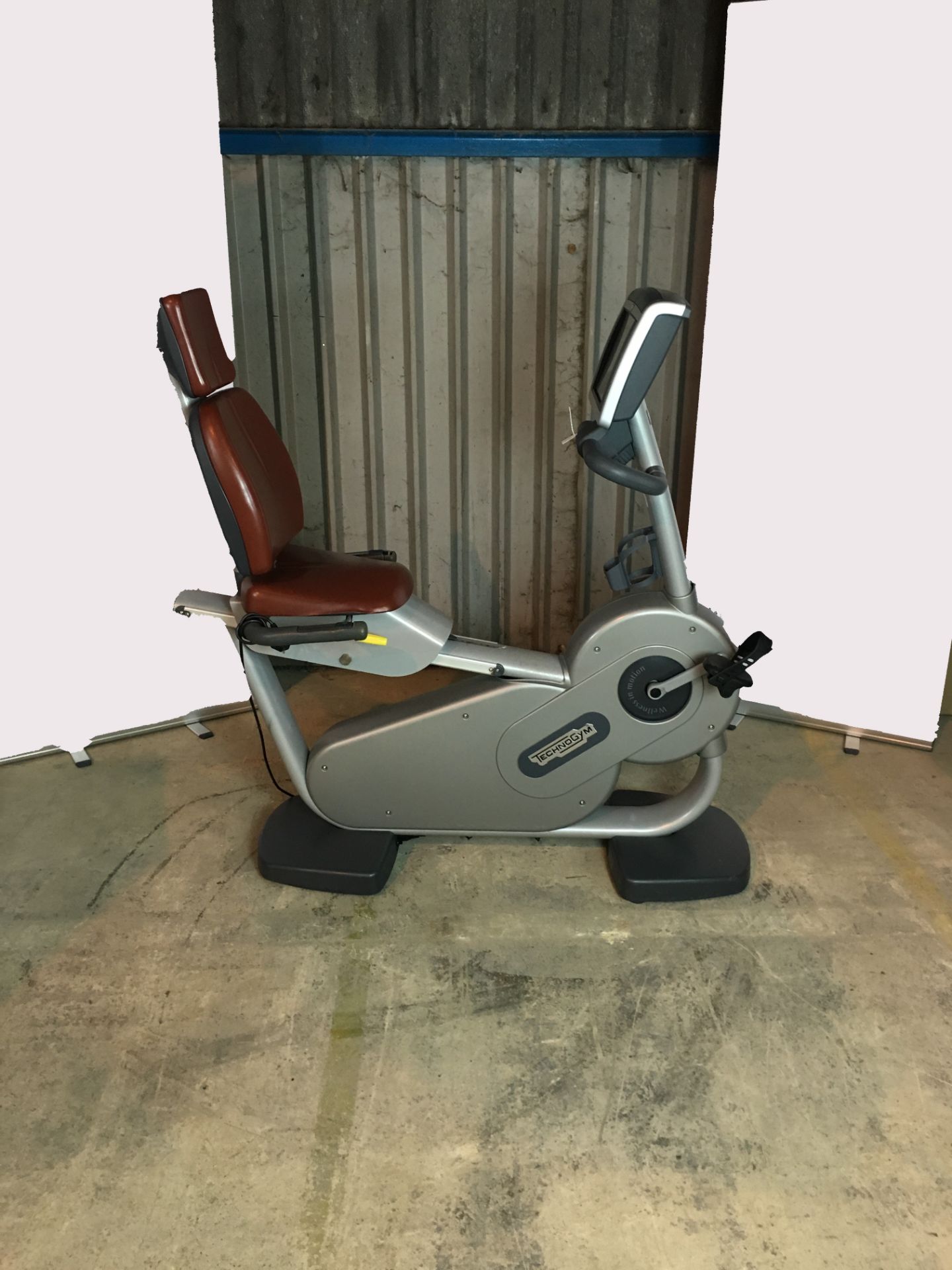 Technogym 700e recline bike