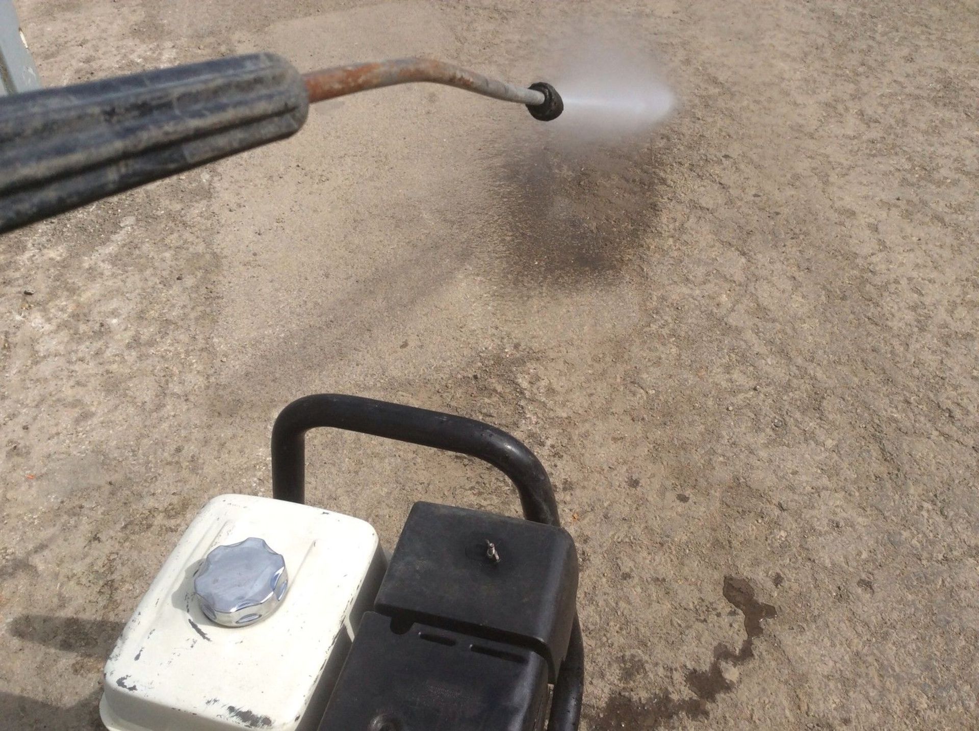 Brendon Industrial Pressure Wash 3000psi CAT Pump - Image 6 of 6