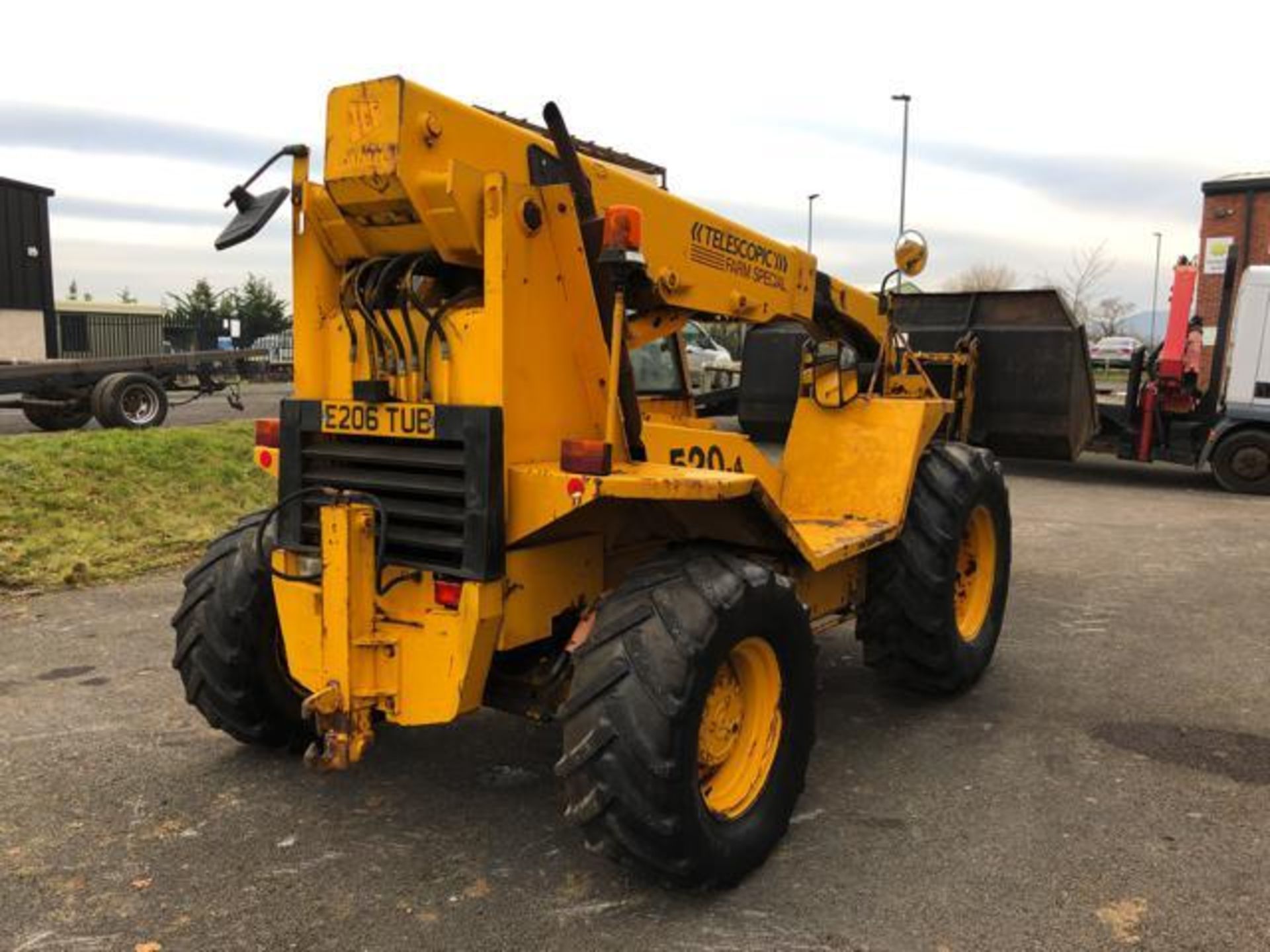 LOT WITHDRAWN | JCB 520.40 Farm SpecialL 4X4 Telehandler - Image 5 of 14