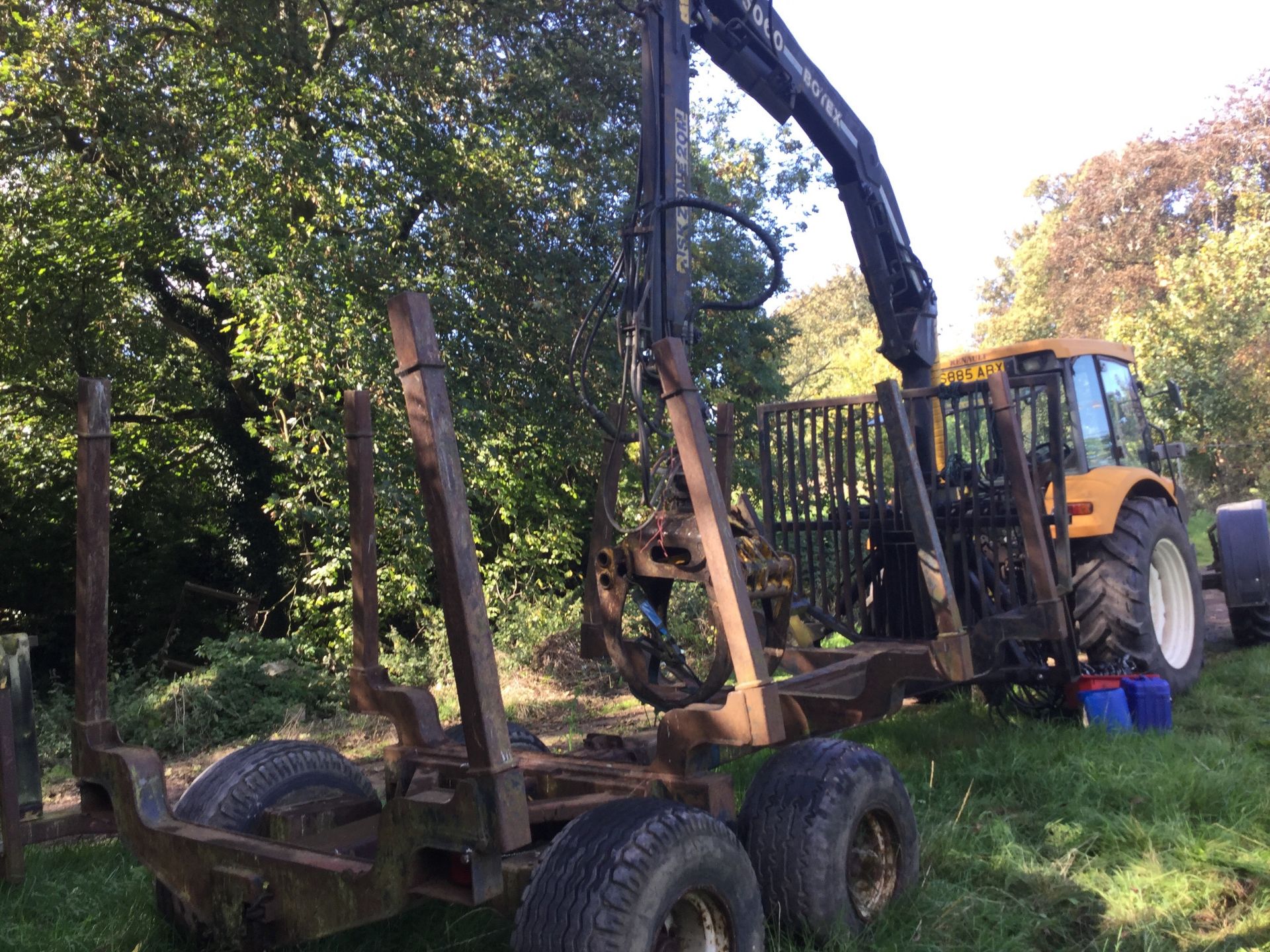 LOT WITHDRAWN | Botox log, timber 11ton Trailer with Crane